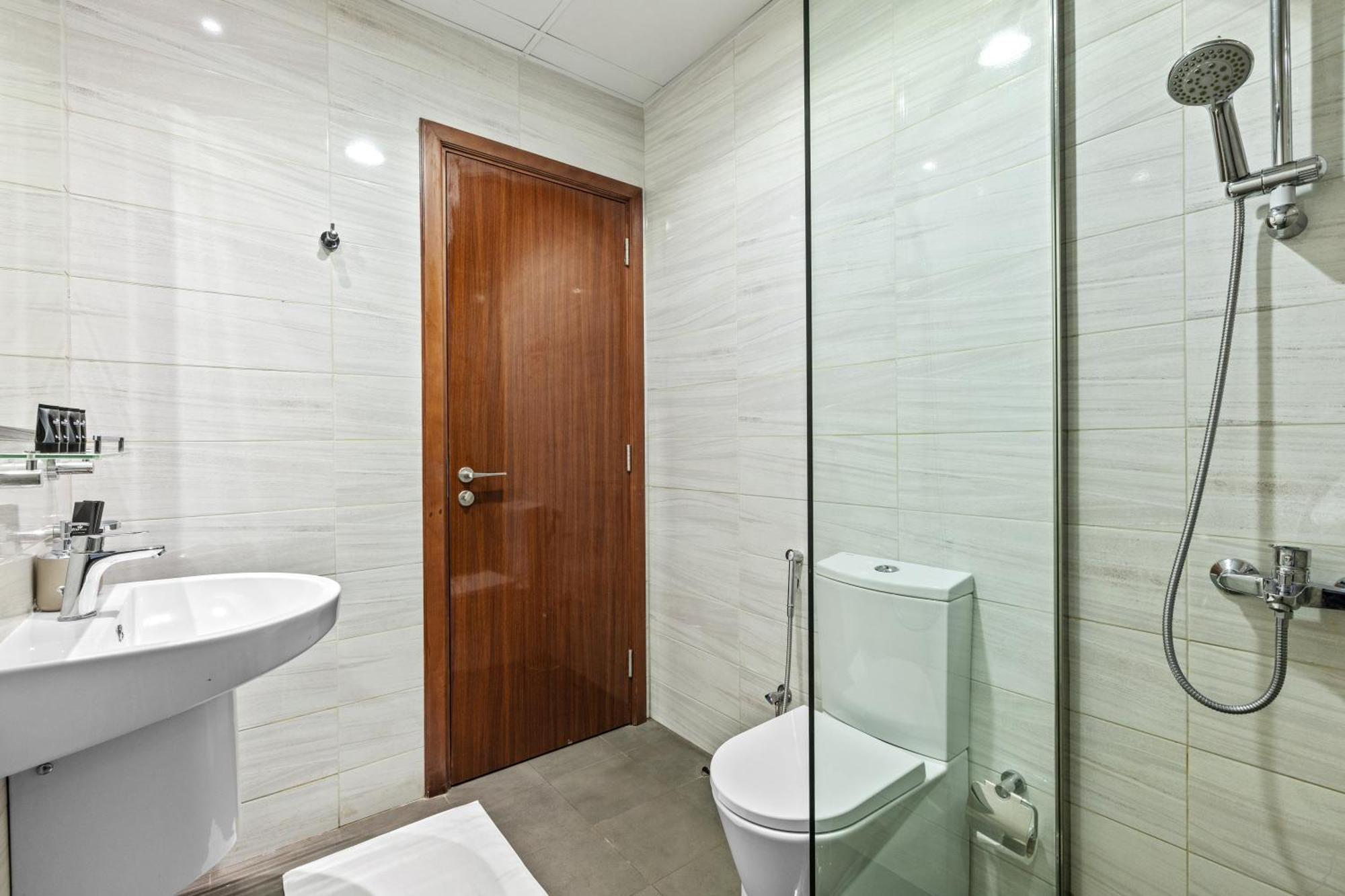 Luxury 1 Bedroom - Walk To Mall & Burj Khalifa * Dubai