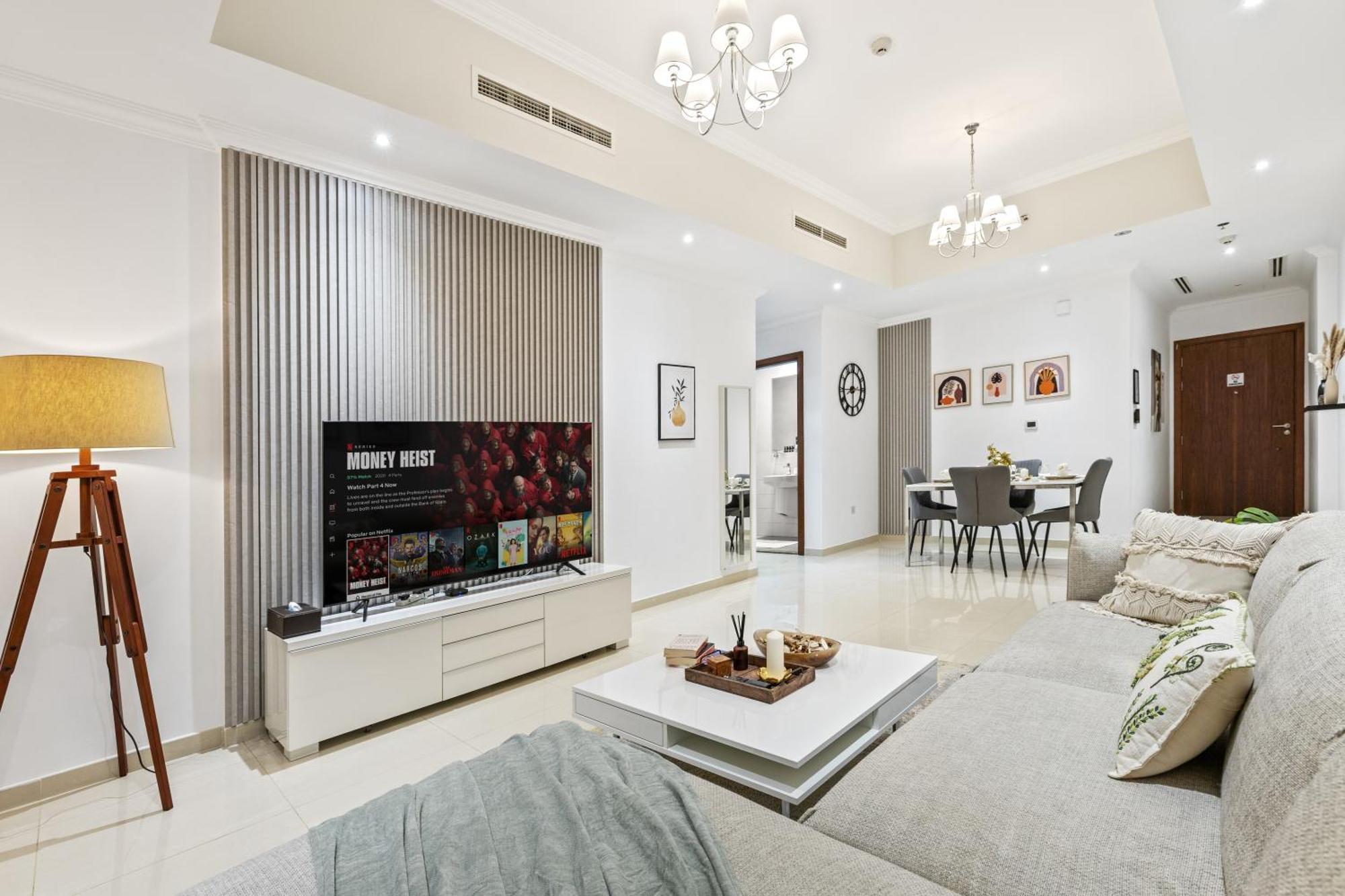 Luxury 1 Bedroom - Walk To Mall & Burj Khalifa Apartment Dubai